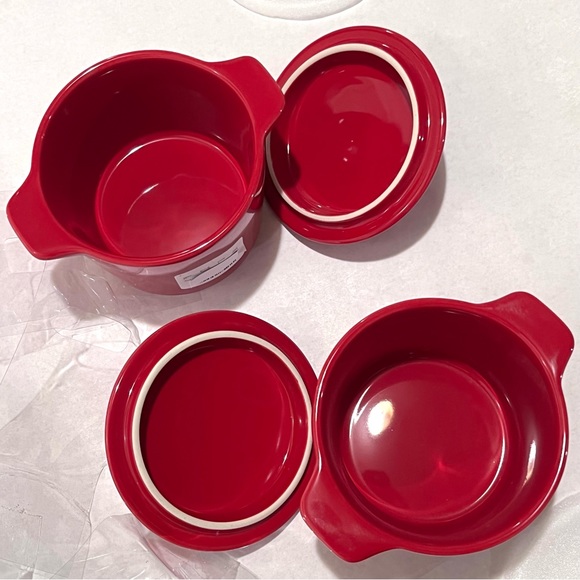 Rae Dunn Set of Two (2) XOXO Ceramic Mini Casserole Dishes in Red - Picture 7 of 9